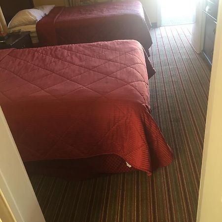 Wakefield Inn Motel Εξωτερικό φωτογραφία